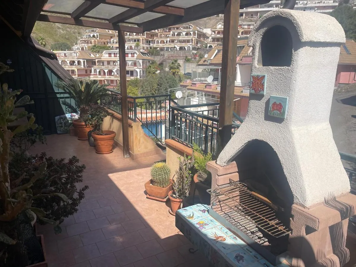 Casa Vacanze Cuzari Apartment Letojanni Italy
