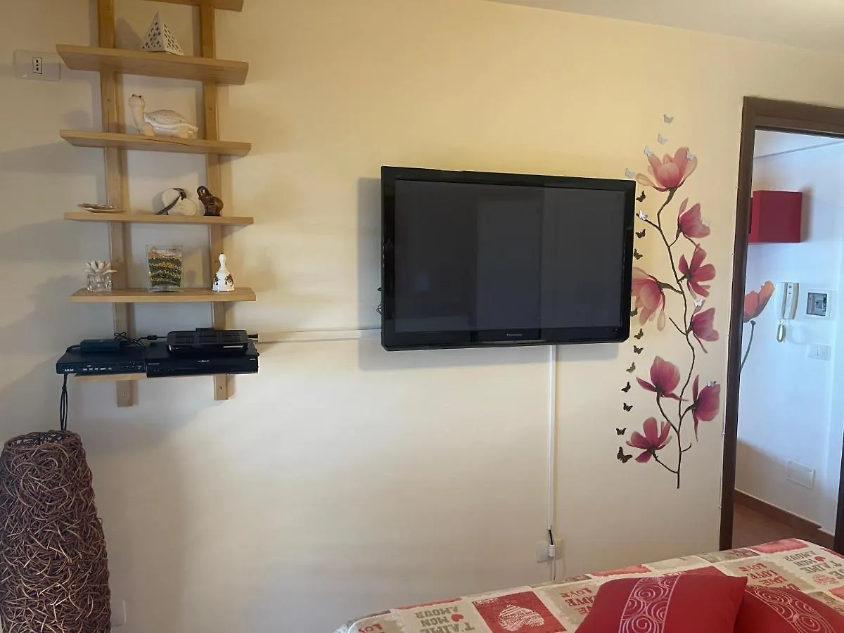 Casa Vacanze Cuzari Apartment Letojanni